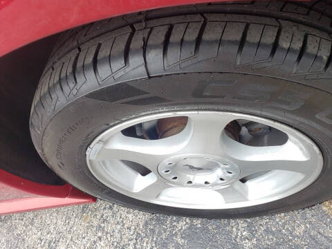 2004 Ford Mustang Deluxe