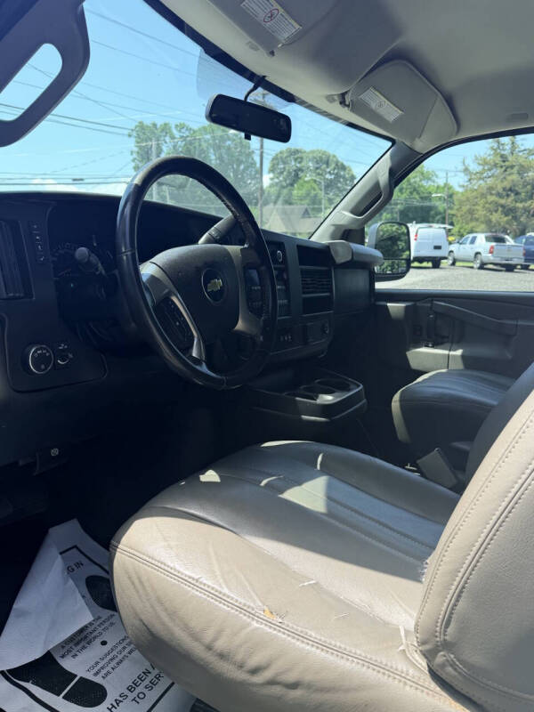 2017 Chevrolet Express 2500