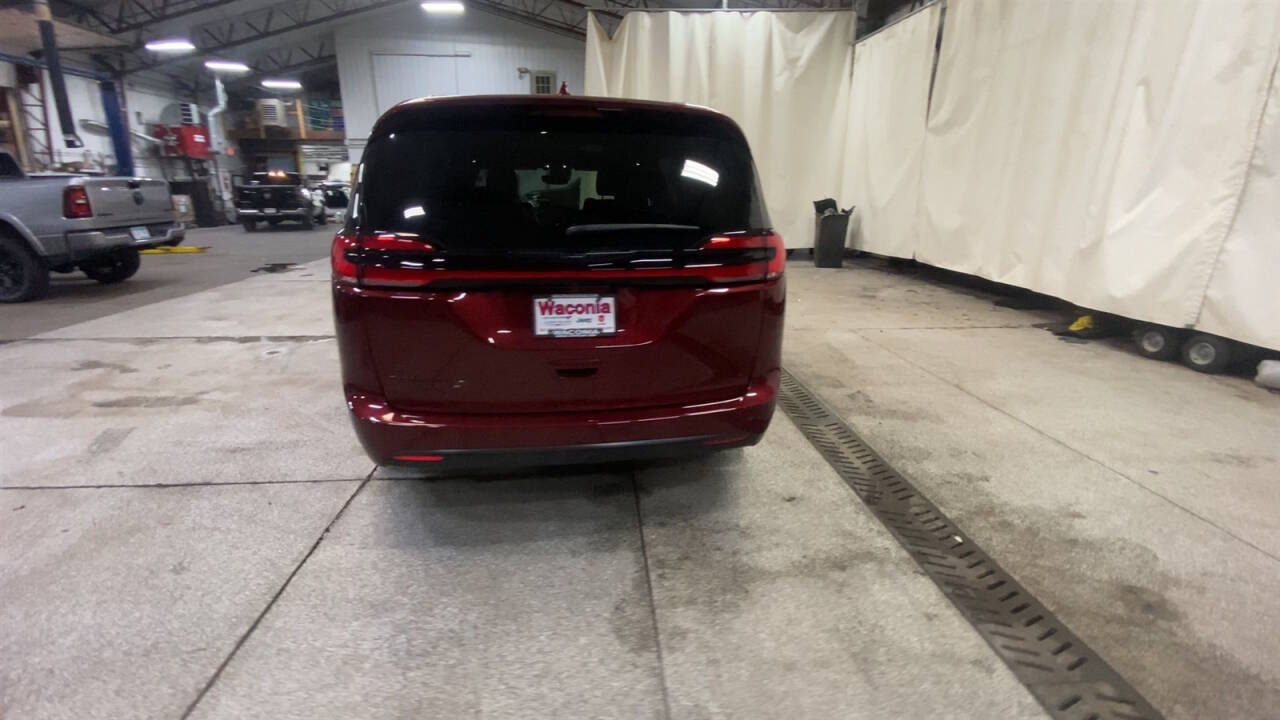 2021 Chrysler Pacifica for sale at Victoria Auto Sales in Victoria, MN