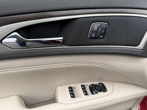 2017 Lincoln MKZ Select