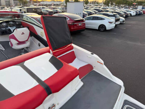 2013 Four Winns 200H