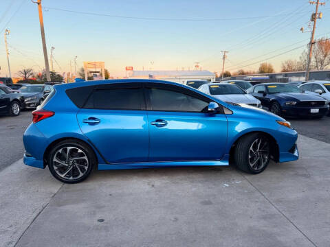 2016 Scion iM