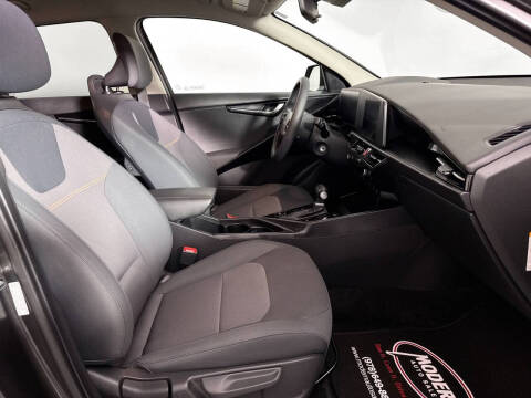 2023 Kia Niro LX