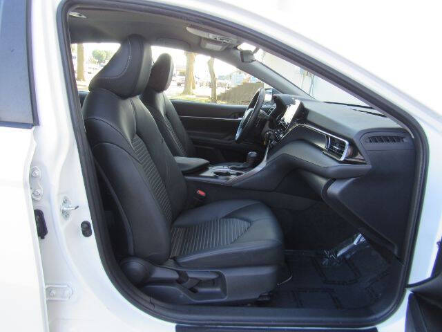 2023 Toyota Camry SE Nightshade