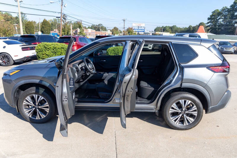 2021 Nissan Rogue SV