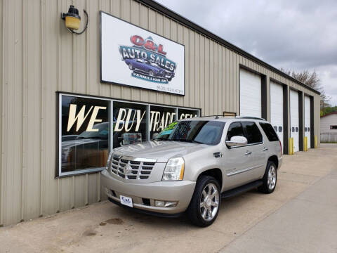 2007 Cadillac Escalade for sale at C&L Auto Sales in Vermillion SD