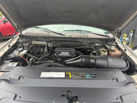 2005 Ford Expedition XLT