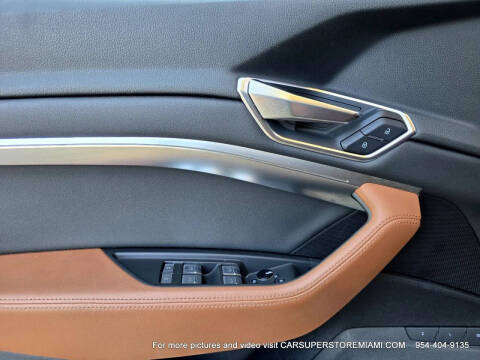 2019 Audi e-tron quattro Premium Plus
