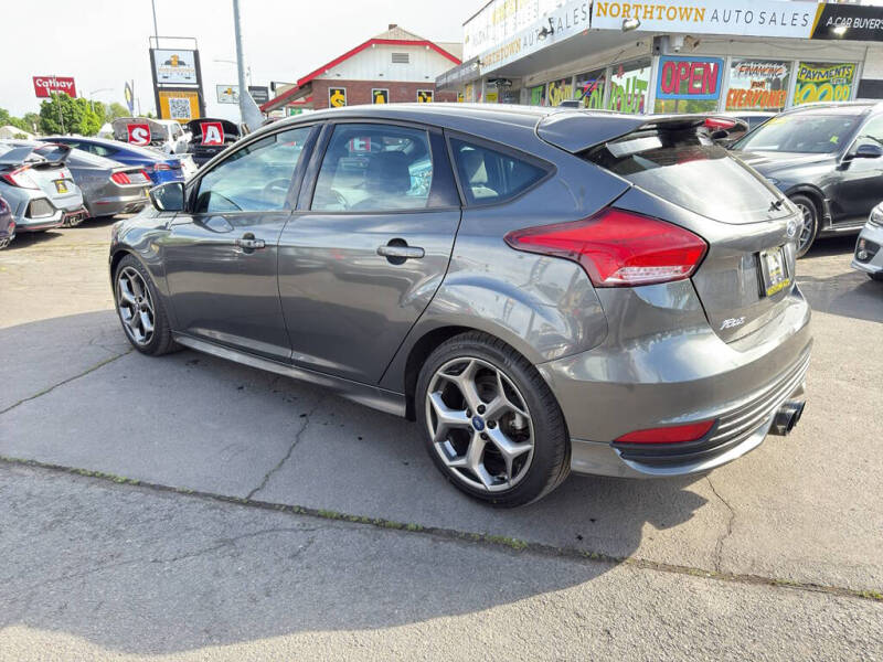 2018 Ford Focus ST