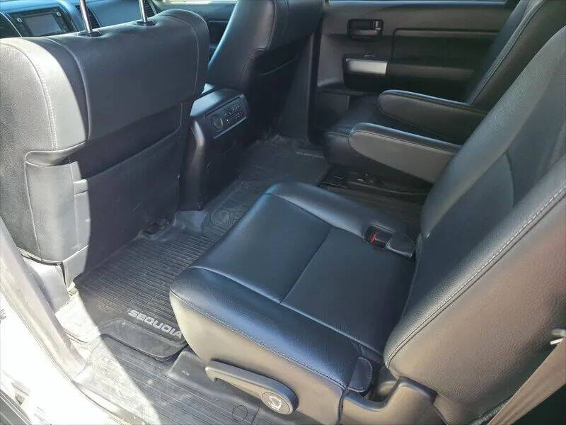 2019 Toyota Sequoia SR5
