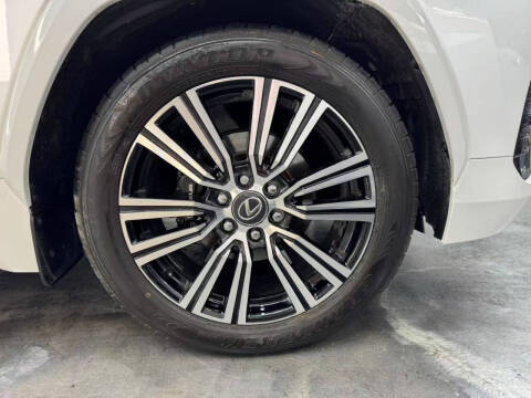 2024 Lexus LX 600 Luxury