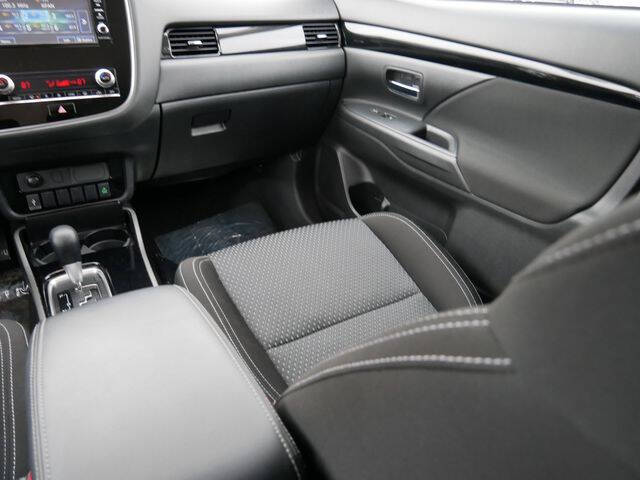 2020 Mitsubishi Outlander ES