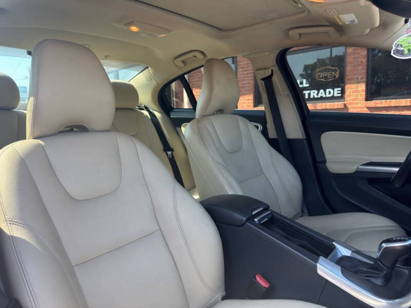 2016 Volvo S60 T5 Drive-E Premier