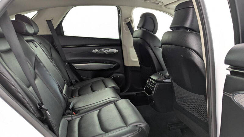 2022 Genesis GV70 2.5T Standard