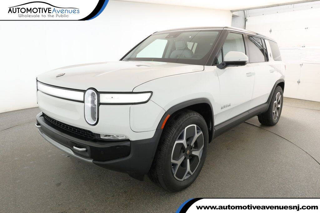 2024-rivian-r1s-adventure-dual-motor-large-pack.jpg