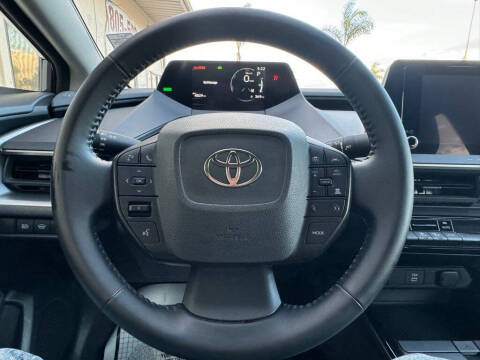 2024 Toyota Prius LE