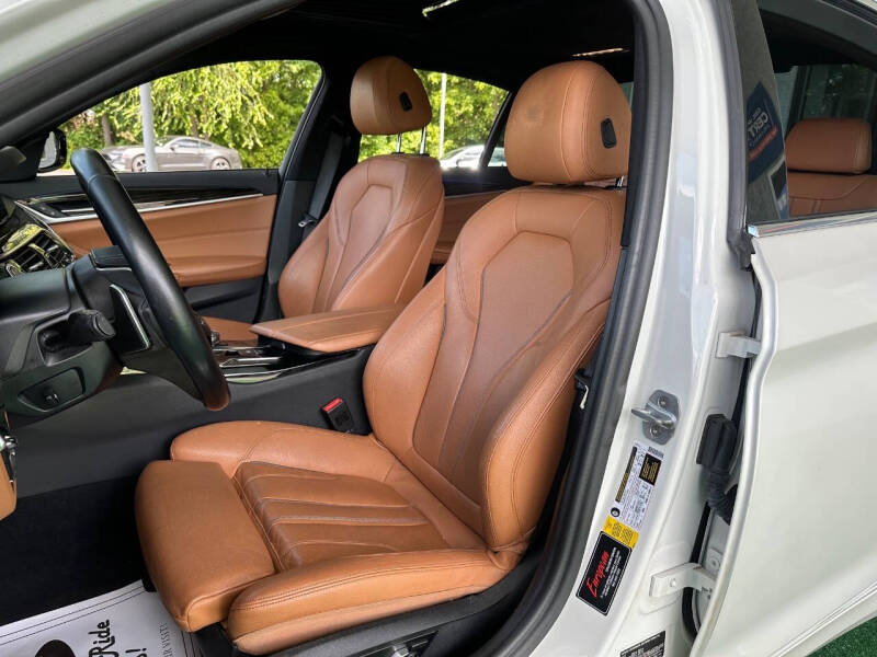 2018 BMW 5 Series 530i