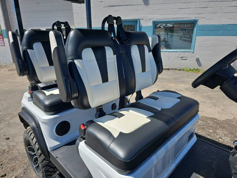 2024 Evolution Maverick  4