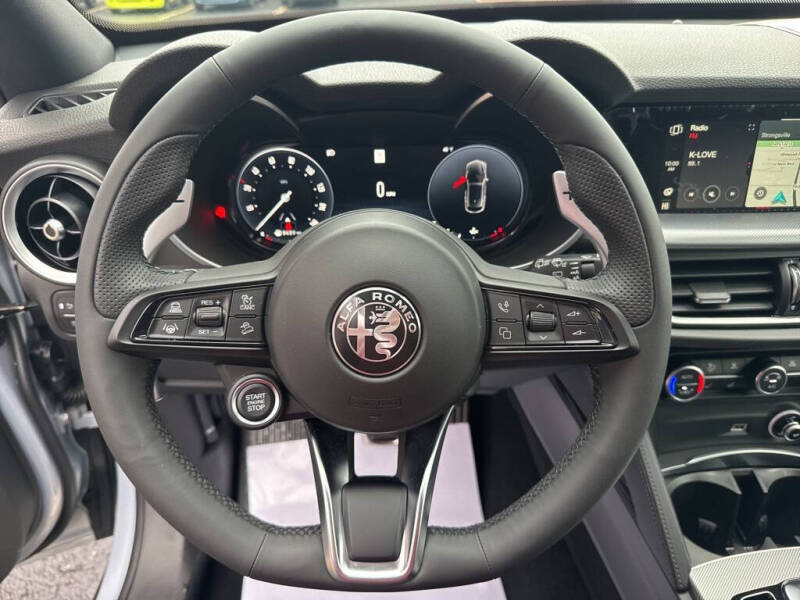 2025 Alfa Romeo Stelvio