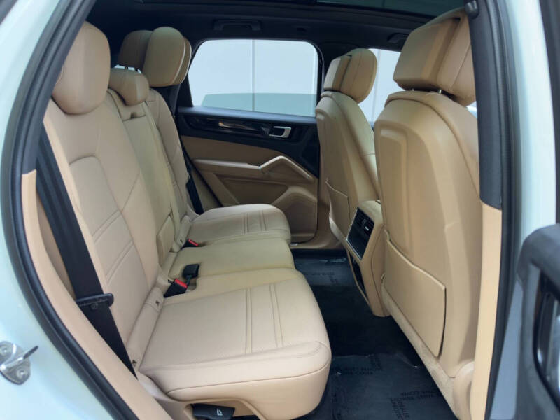 2022 Porsche Cayenne