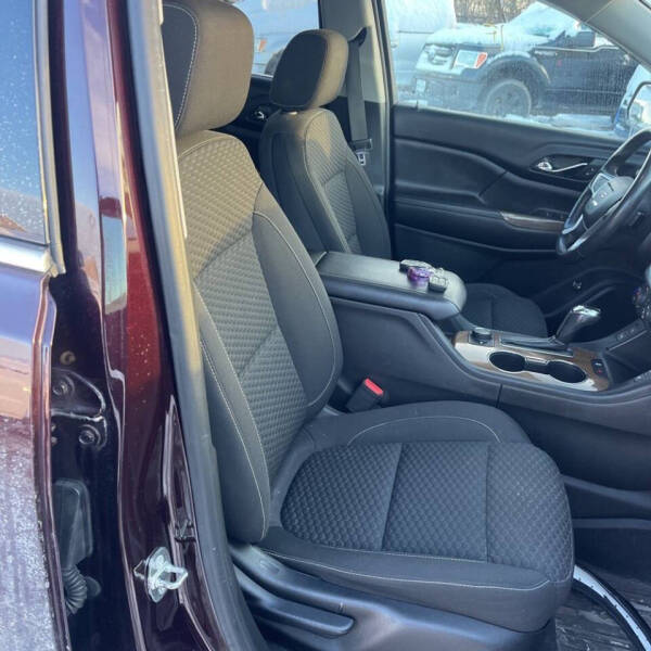 2018 GMC Acadia SLE-2