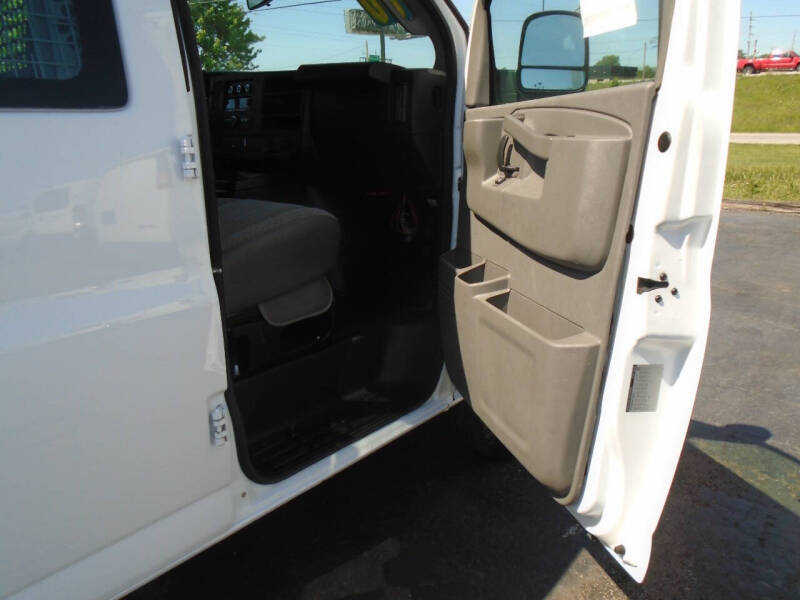 2017 GMC Savana 2500