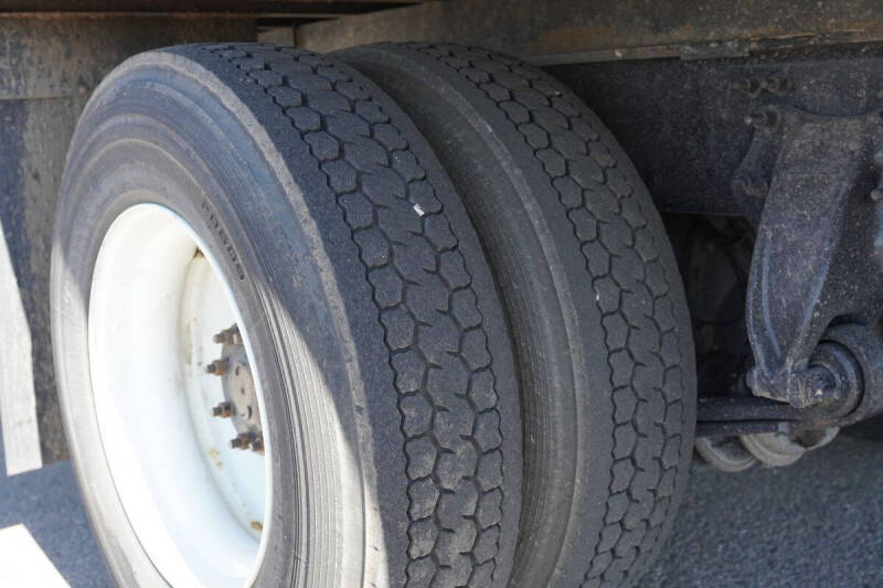 2016 Freightliner M2 106