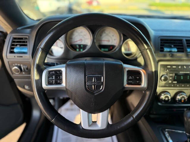 2014 Dodge Challenger SXT