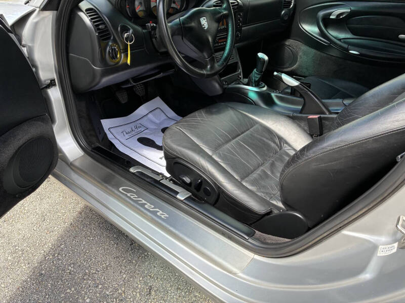 2000 Porsche 911 Carrera
