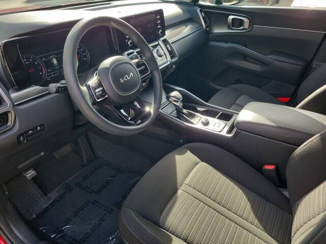2023 Kia Sorento LX