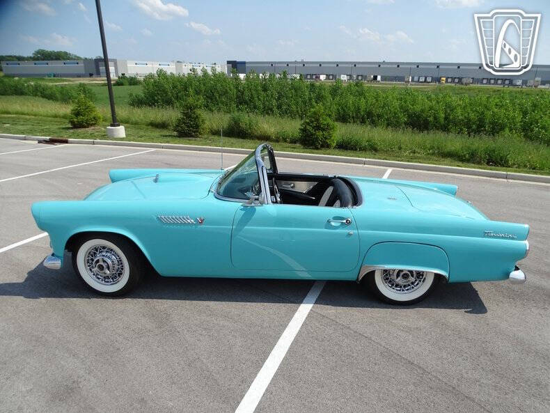 1955 Ford Thunderbird