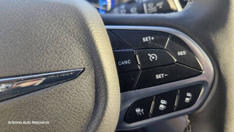 2023 Chrysler Pacifica Plug-In Hybrid Limited