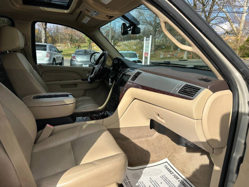 2012 Cadillac Escalade Luxury