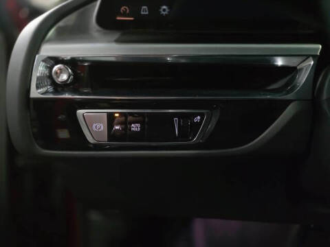 2024 Cadillac LYRIQ Sport 1