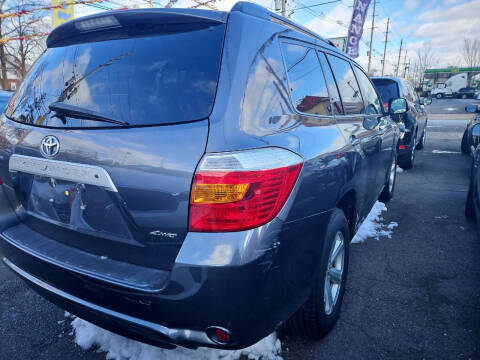 2010 Toyota Highlander SE