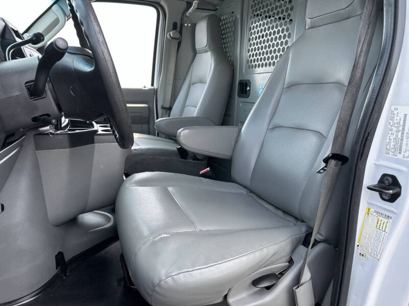 2014 Ford E-Series E-250
