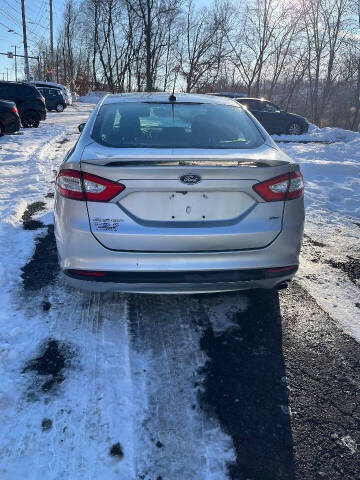 2015 Ford Fusion SE