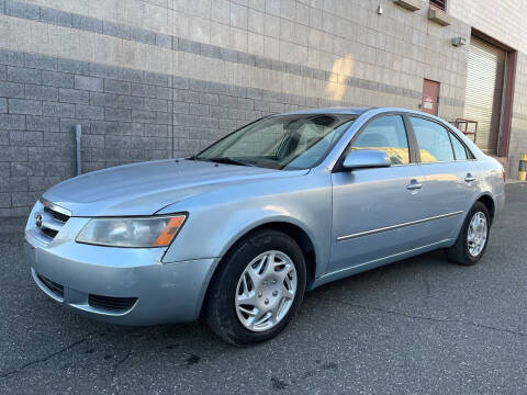 2008 Hyundai Sonata for sale at Autos Under 5000 + JR Transporting in Island Park NY