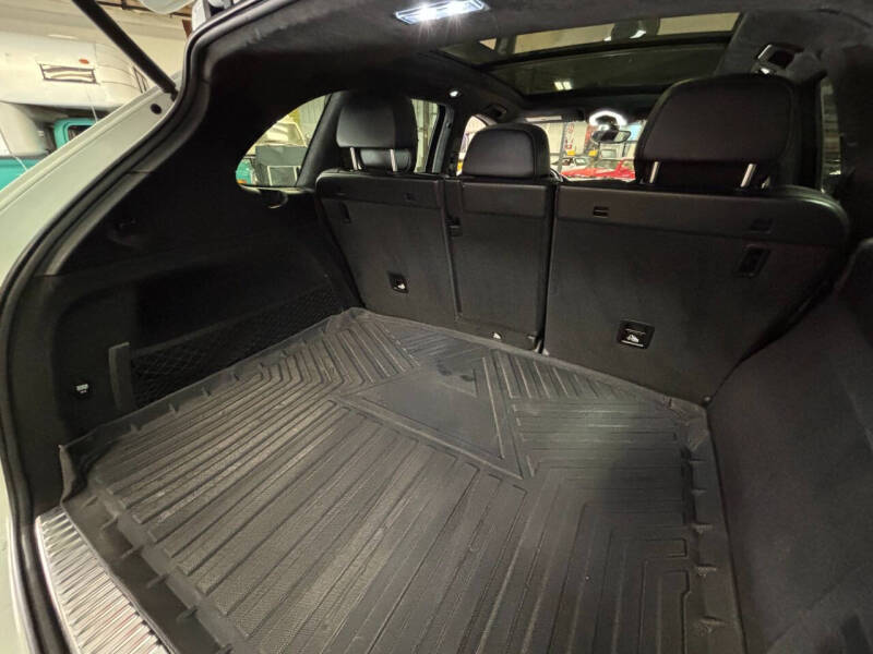 2016 Porsche Cayenne GTS