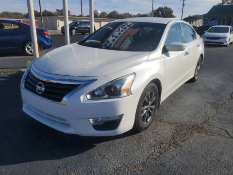 2015 Nissan Altima for sale at Savannah Motor Co in Savannah TN