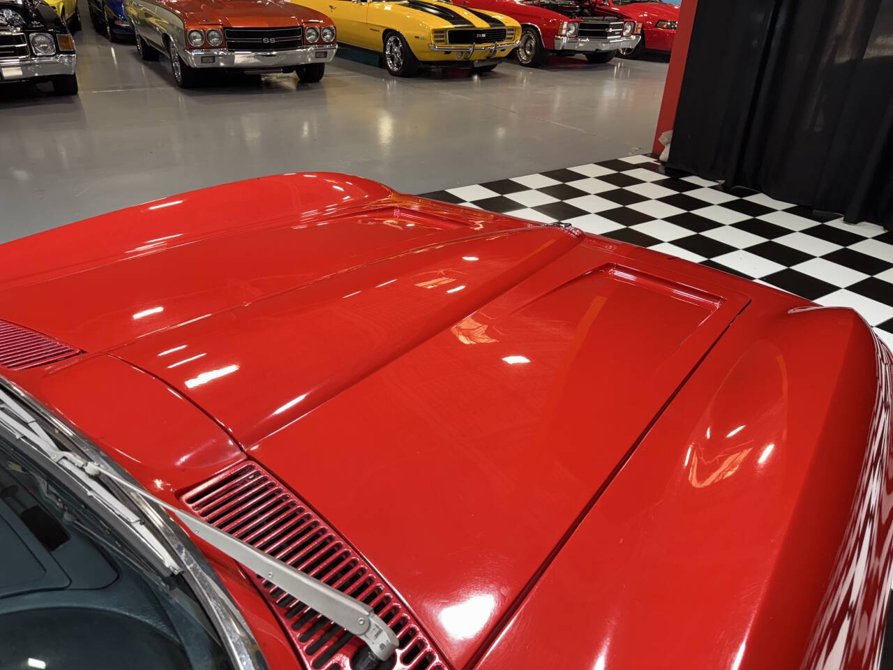 1964 Chevrolet Corvette 27