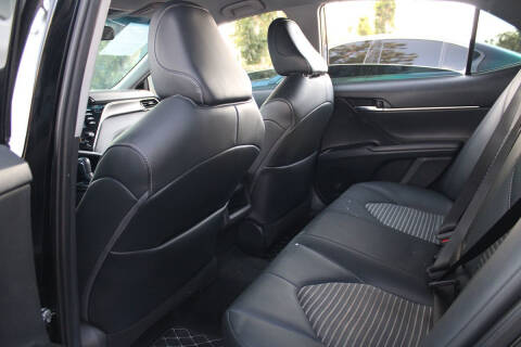 2020 Toyota Camry SE