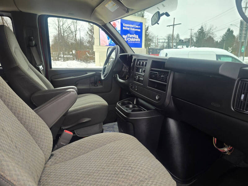 2009 Chevrolet Express LS 3500