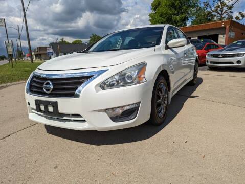 2013 Nissan Altima for sale at Lamarina Auto Sales in Dearborn Heights MI