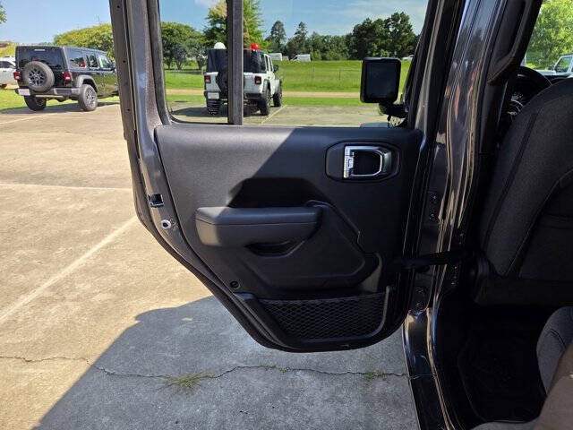 2025 Jeep Gladiator Sport S