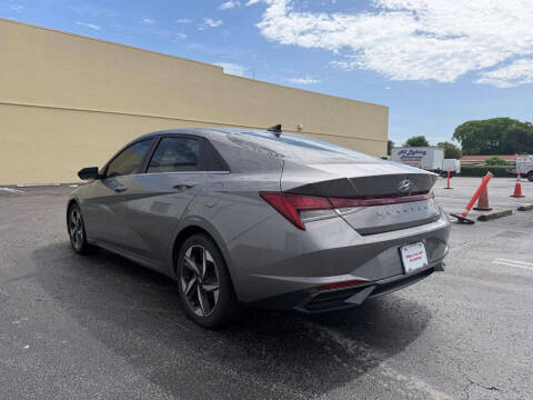 2021 Hyundai Elantra
