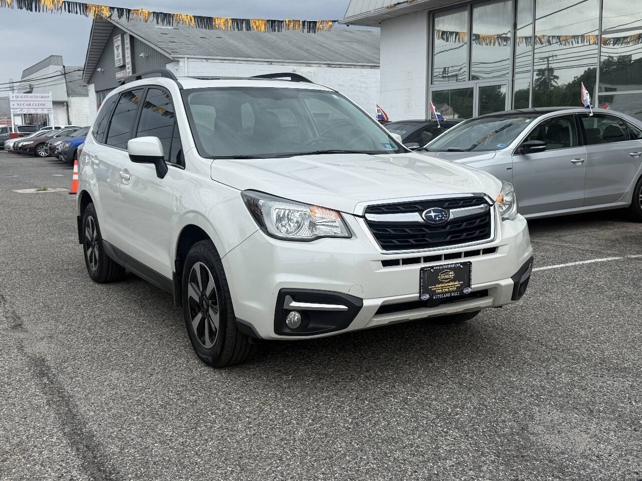 Crystal White Pearl 2017 Subaru Forester SUV / Crossover All-Wheel Drive Continuously Variable Transmission