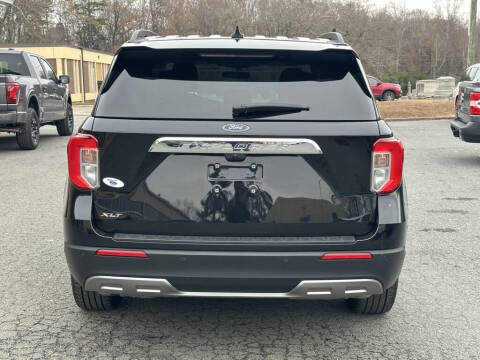 2024 Ford Explorer XLT