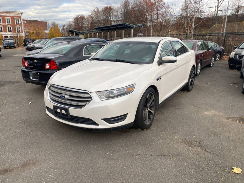 2015 Ford Taurus for sale at Reyes Auto Sales in Holyoke MA