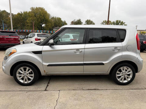 2013 Kia Soul +